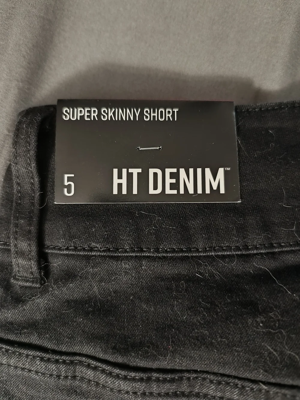 Hot Topic Black Buckle Strap Jean Shorts - Picture 3 of 4